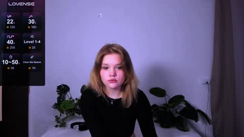 Snapshot of mina27372 chatting on 24, 1, 2025 hi Im Mina online show from 24, 1, 2025