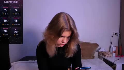 Snapshot of mina27372 chatting on 11, 2, 2025 hi Im Mina online show from 11, 2, 2025