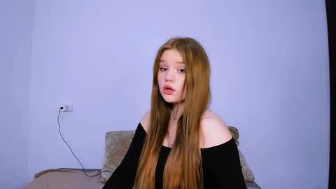 Snapshot of mina27372 chatting on 14, 1, 2026 hi Im Mina online show from 14, 1, 2026