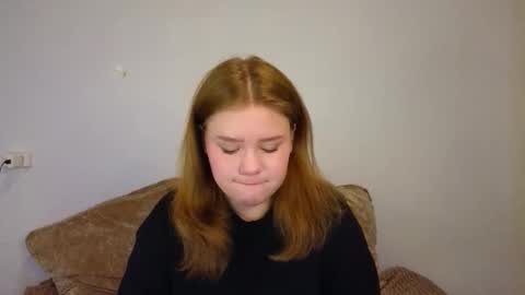 Snapshot of mina27372 chatting on 16, 2, 2026 hi Im Mina online show from 16, 2, 2026