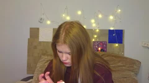 Snapshot of mina27372 chatting on 14, 5, 2026 hi Im Mina online show from 14, 5, 2026