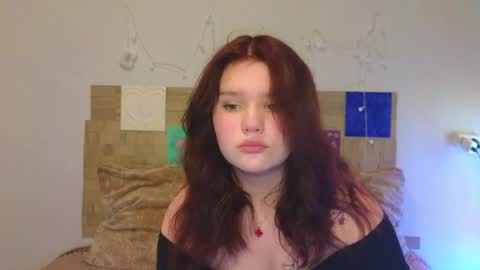 Snapshot of mina27372 chatting on 20, 5, 2026 hi Im Mina online show from 20, 5, 2026
