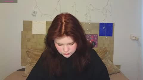 Snapshot of mina27372 chatting on 22, 5, 2026 hi Im Mina online show from 22, 5, 2026