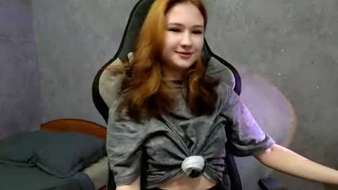 Snapshot of mina27372 chatting on 1, 8, 2026 hi Im Mina online show from 1, 8, 2026