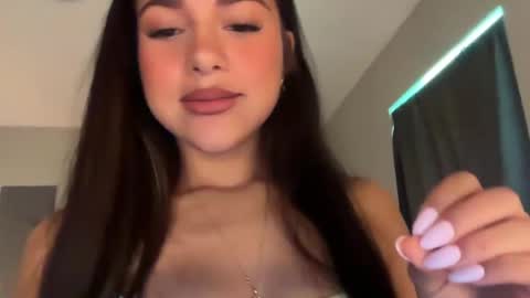 Mina online show from 19, 5, 2026