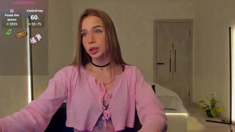 Snapshot of mindlure chatting on 19, 1, 2026 Emily online show from 19, 1, 2026