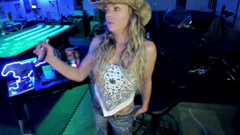 Mindy Mars online show from 31, 1, 2025