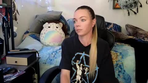 Mindy Mars online show from 3, 3, 2025