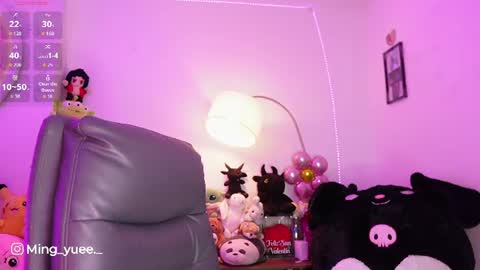 Snapshot of ming_yue_ chatting on 3, 7, 2026 My name is Fer Nice to meet you give it a thumbs up please its important online show from 3, 7, 2026