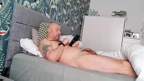 Snapshot of minge68 chatting on 28, 3, 2026 minge68 online show from 28, 3, 2026