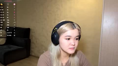 Snapshot of mingmcclave chatting on 14, 10, 2025 Kate online show from 14, 10, 2025