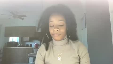 Snapshot of mini_luv chatting on 4, 12, 2025 SLIPSLID online show from 4, 12, 2025