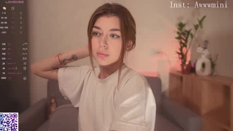 Snapshot of minirini chatting on 3, 11, 2025 Rina online show from 3, 11, 2025