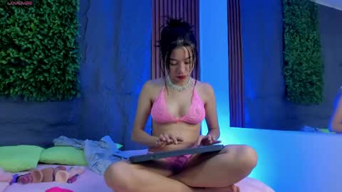 Snapshot of minji_chido chatting on 28, 5, 2026 minji_chido online show from 28, 5, 2026