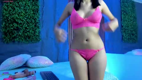 Snapshot of minji_chido chatting on 5, 6, 2026 minji_chido online show from 5, 6, 2026