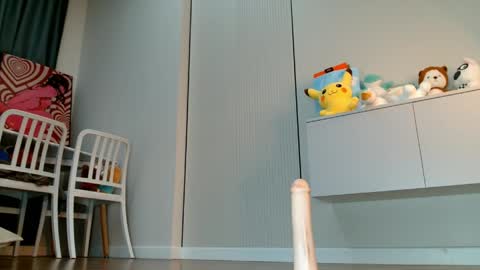 Minji online show from 11, 4, 2026