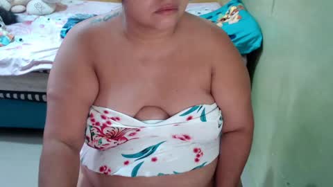 Snapshot of minnie_bbw69 chatting on 8, 5, 2026 Andrea online show from 8, 5, 2026