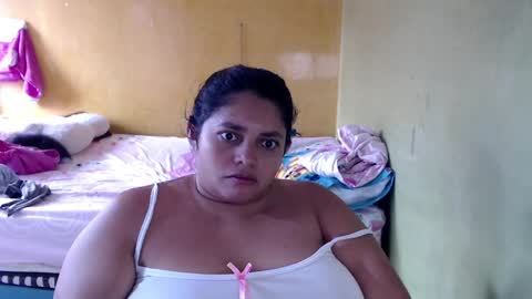 Snapshot of minnie_bbw69 chatting on 17, 5, 2026 Andrea online show from 17, 5, 2026