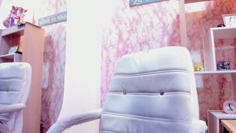 Snapshot of minniee_n chatting on 27, 6, 2026 MINNI online show from 27, 6, 2026