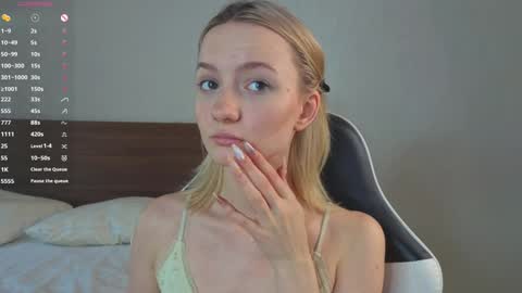 Mary  is here 3 My favorite patterns 77143222321Try my private online show from 26, 9, 2025