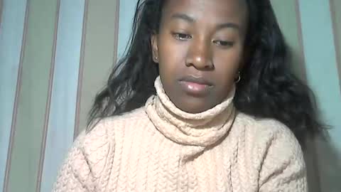 minouch211907 online show from 12, 9, 2025