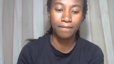 minouch211907 online show from 10, 11, 2025