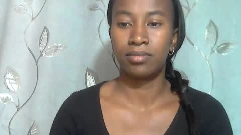 minouch211907 online show from 23, 3, 2026