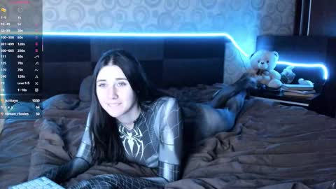 Snapshot of mionill chatting on 14, 12, 2025 Hi Im Naomi online show from 14, 12, 2025