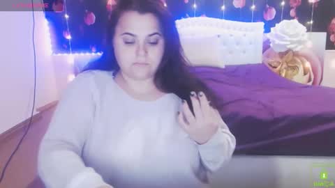 Snapshot of mira_cle_ chatting on 28, 10, 2025 mira_cle_ online show from 28, 10, 2025