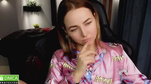 Snapshot of mira_mermayd chatting on 4, 1, 2025 Mira online show from 4, 1, 2025