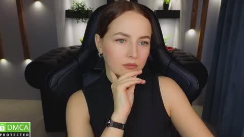 Snapshot of mira_mermayd chatting on 5, 1, 2025 Mira online show from 5, 1, 2025