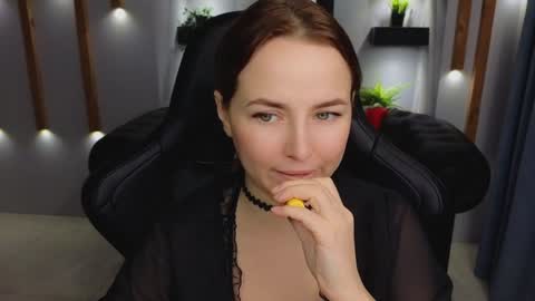 Snapshot of mira_mermayd chatting on 10, 1, 2025 Mira online show from 10, 1, 2025