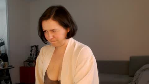 Snapshot of miradiaz chatting on 17, 4, 2026 Meera online show from 17, 4, 2026
