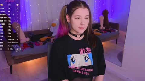 Snapshot of mirafalls chatting on 9, 4, 2026 Mira online show from 9, 4, 2026