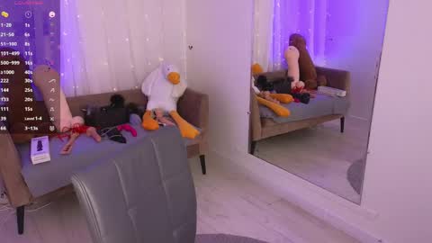 Snapshot of mirafalls chatting on 17, 4, 2026 Mira online show from 17, 4, 2026
