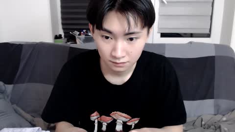 Snapshot of miram_yoo chatting on 18, 1, 2025 online show from 18, 1, 2025