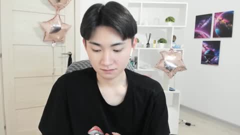 Snapshot of miram_yoo chatting on 26, 2, 2025 online show from 26, 2, 2025