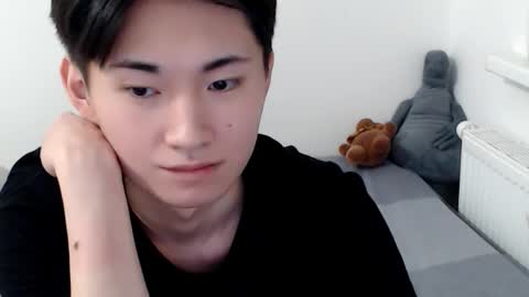 Snapshot of miram_yoo chatting on 15, 10, 2025 online show from 15, 10, 2025