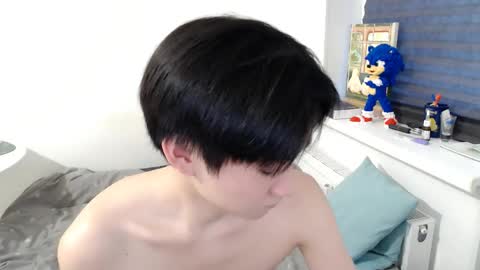Snapshot of miram_yoo chatting on 6, 4, 2026 online show from 6, 4, 2026