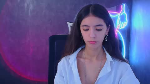Snapshot of miri_miss chatting on 5, 12, 2024 Miri online show from 5, 12, 2024