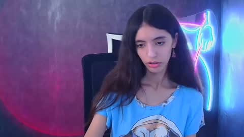 Snapshot of miri_miss chatting on 11, 12, 2024 Miri online show from 11, 12, 2024