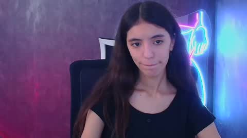 Snapshot of miri_miss chatting on 13, 12, 2024 Miri online show from 13, 12, 2024