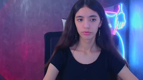 Snapshot of miri_miss chatting on 14, 12, 2024 Miri online show from 14, 12, 2024