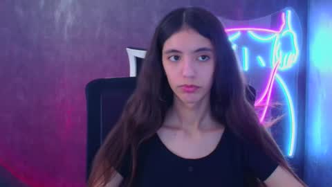 Snapshot of miri_miss chatting on 15, 12, 2024 Miri online show from 15, 12, 2024