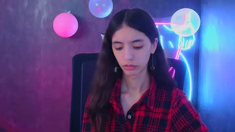 Snapshot of miri_miss chatting on 12, 2, 2025 Miri online show from 12, 2, 2025
