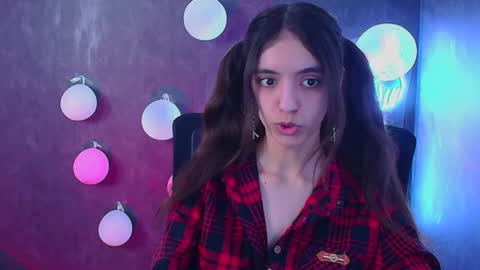 Snapshot of miri_miss chatting on 1, 3, 2025 Miri online show from 1, 3, 2025