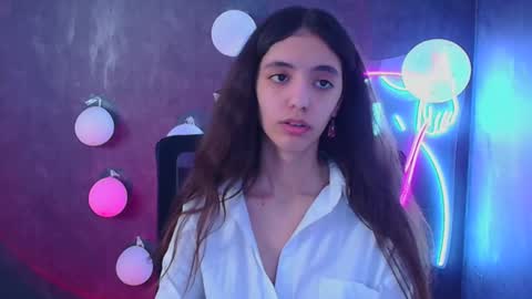 Snapshot of miri_miss chatting on 5, 3, 2025 Miri online show from 5, 3, 2025