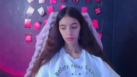 Snapshot of miri_miss chatting on 30, 10, 2025 Miri online show from 30, 10, 2025