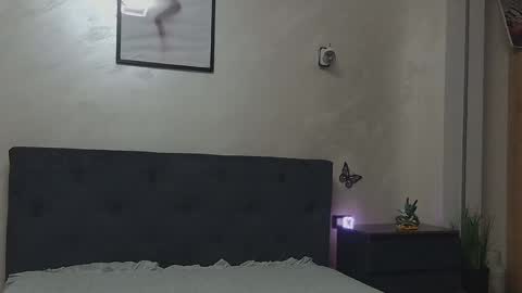 miriam04 online show from 17, 4, 2026