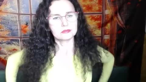 Snapshot of miroslava_happi chatting on 4, 12, 2025 Miroslava Happi online show from 4, 12, 2025